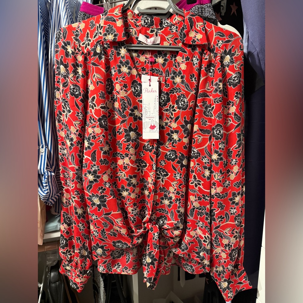 Parker silk blouse - brand new with tags! Size xs. Absolutely perfect.